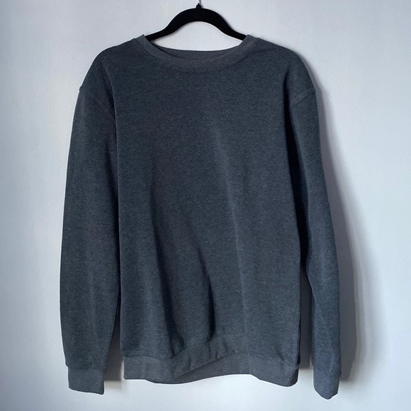 Grey sweater - Picture 1 of 2